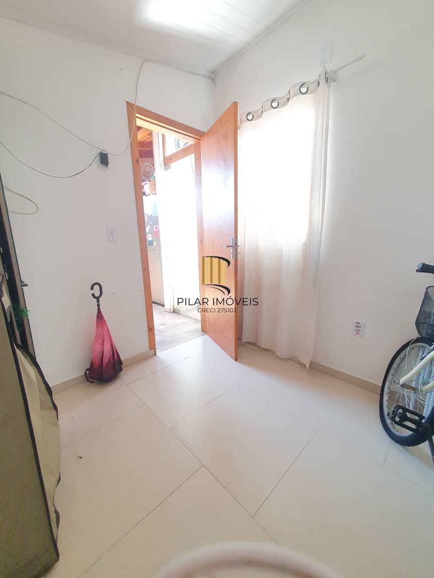 Casa 03 dormitórios em  Condominio na zona sul de Porto Alegre com total infra estrutura