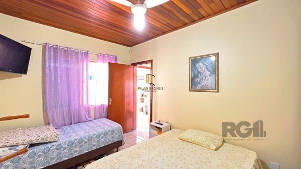 Casa 4 dormitórios no bairro Restinga