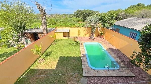 Casa 3 dormitórios no bairro Hípica