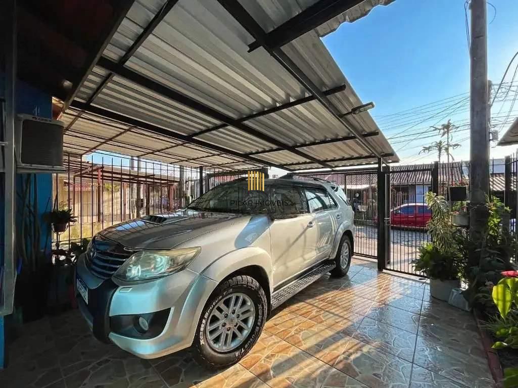 Casa 2 dormitórios no bairro Hípica