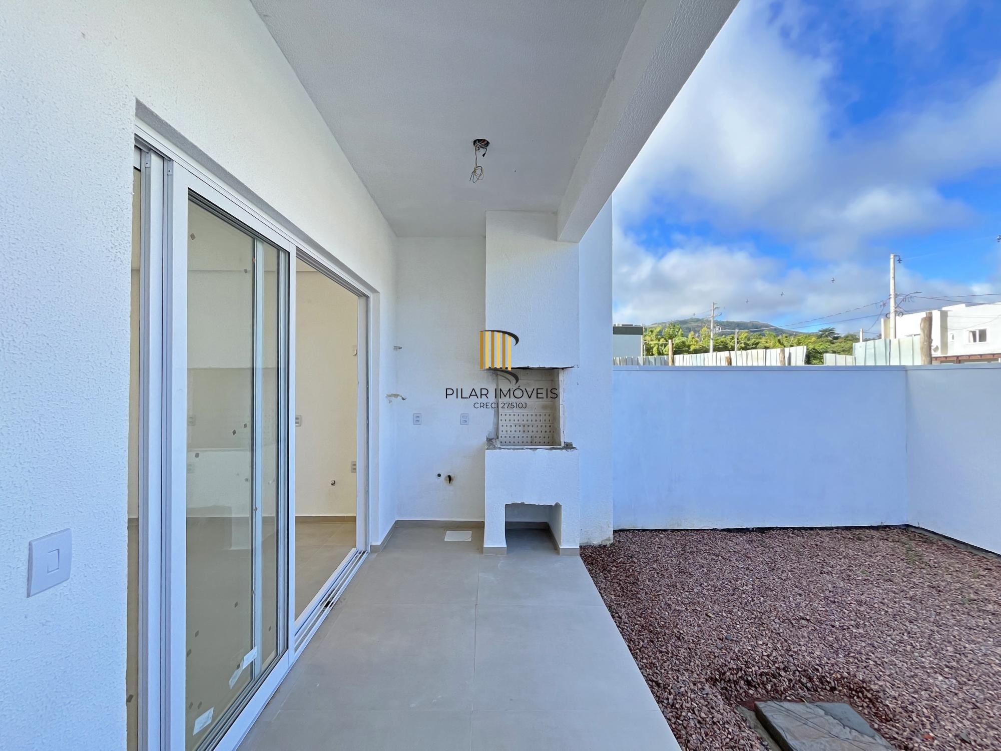 Casa de Condomínio 3 dormitórios no bairro Campo Novo