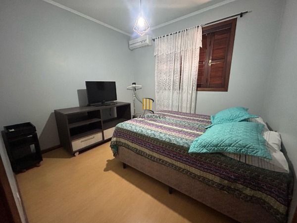 Casa 3 dormitórios no bairro Partenon
