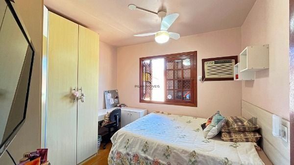 Casa Condominio em Porto Alegre, no bairro Ipanema, com 3 dormitório(s), e 3 banheiros, à venda.