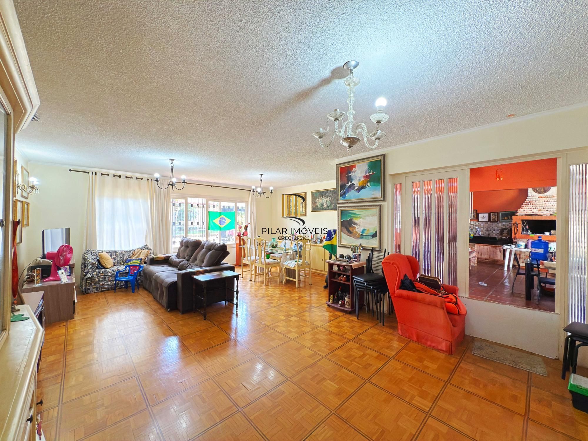 Casa Térrea com Piscina e 3 Dormitórios – Coração de Ipanema