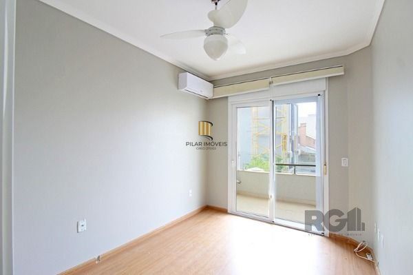 Casa em Porto Alegre, no bairro Hípica, com 3 dormitório(s), e 3 banheiros, à venda.