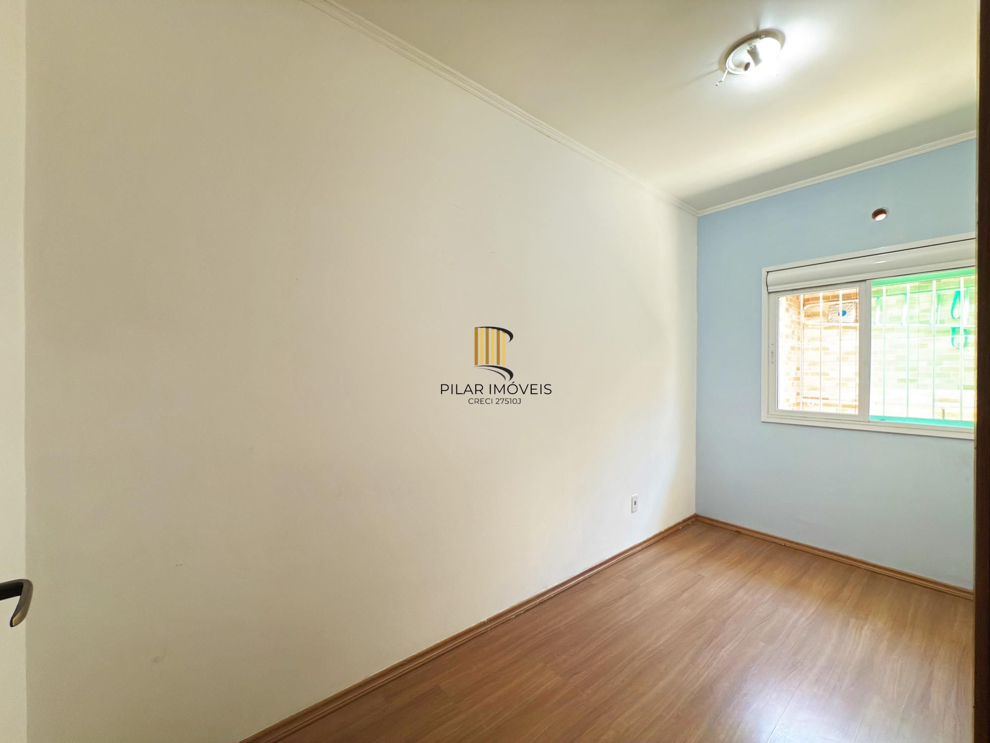 Casa Condominio em Porto Alegre, no bairro Aberta dos Morros, com 2 dormitório(s), e 2 banheiros, à venda.