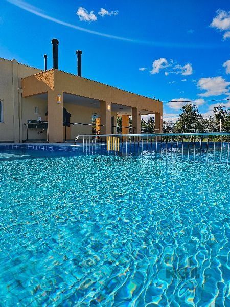 Casa Condominio em Porto Alegre, no bairro Hípica, com 3 dormitório(s), e 3 banheiros, à venda.