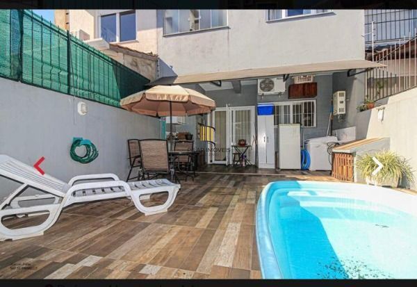 Casa para Venda - 138m², 3 dormitórios, sendo 1 suites, 2 vagas - Hípica