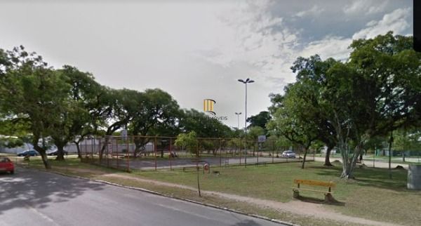 Casa em Porto Alegre, no bairro Belém Novo, com 3 dormitório(s), e 3 banheiros, à venda.