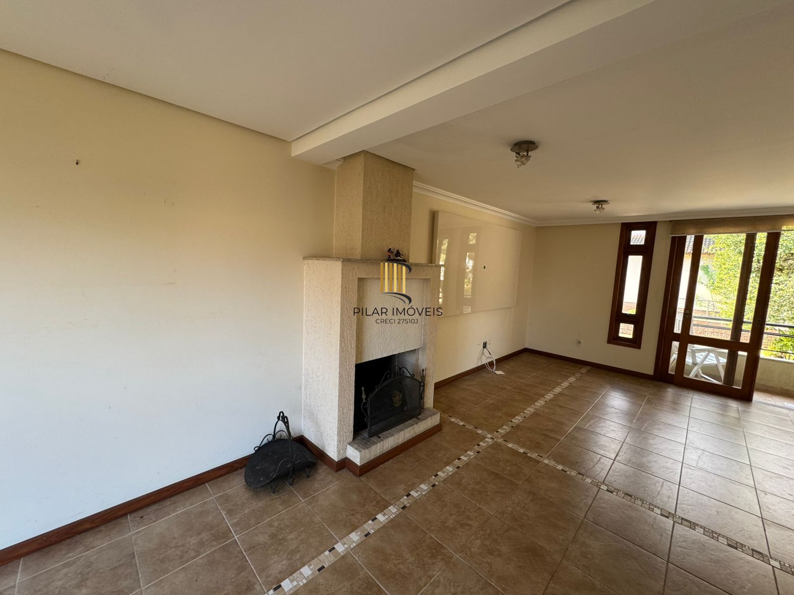 Casa em Condomínio no Jardim Isabel com 270m², 3 dormitórios, 4 vagas