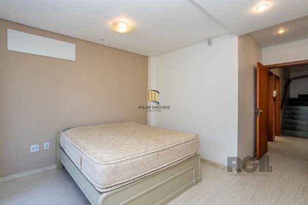 Casa Condominio em Porto Alegre, no bairro Jardim Isabel, com 3 dormitório(s), à venda.