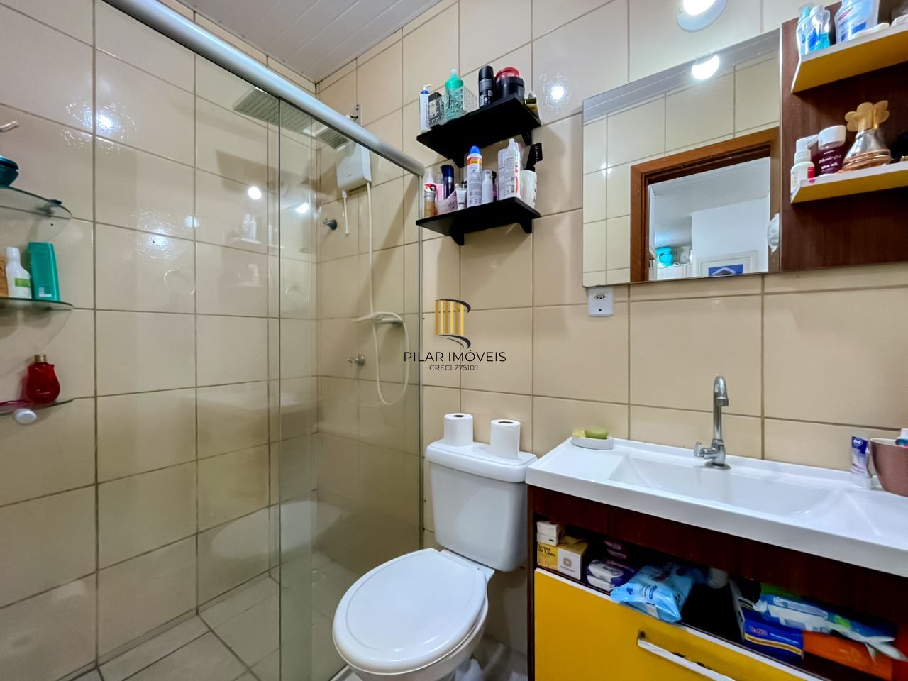 Casa 3 dormitórios no bairro Hípica