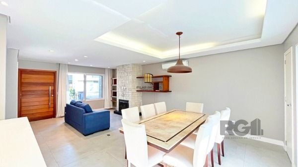 No Lagos de Nova Ipanema, residência com 3 dormitório(s), e 3 banheiros, à venda.