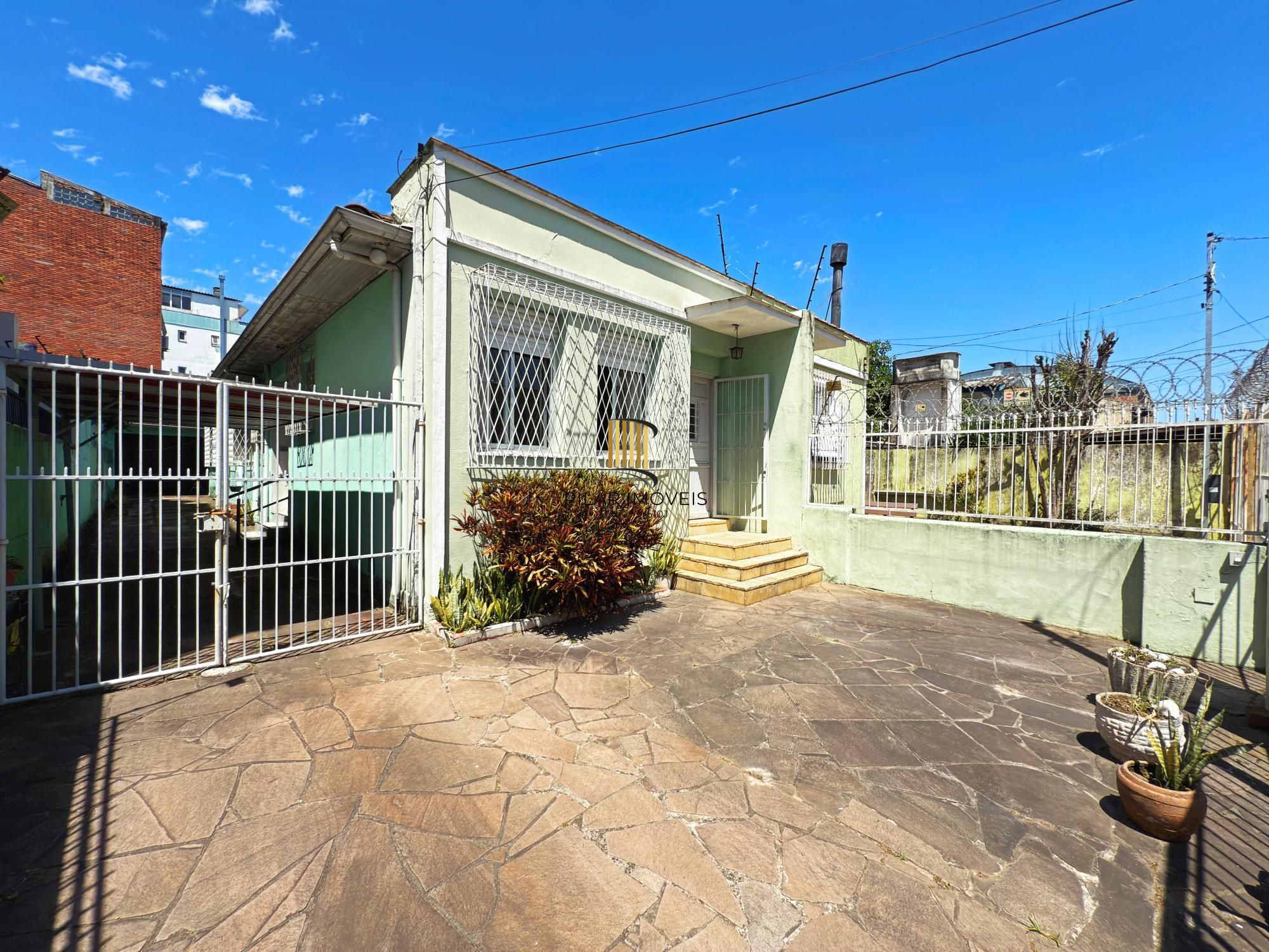 casa térrea 03 dormitórios - 128m² no Partenon