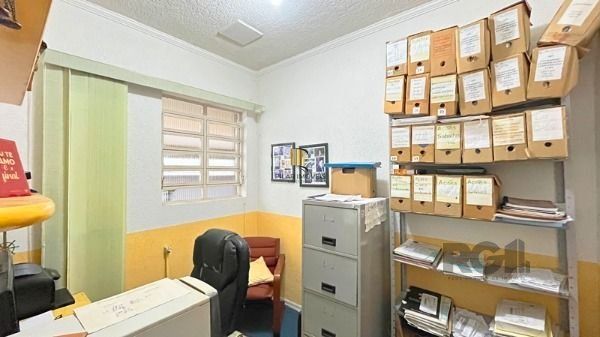 Casa para Venda - 320m², 5 dormitórios, sendo 3 suites, 8 vagas - Ipanema