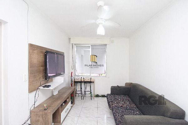 Apartamento em Porto Alegre, no bairro Cavalhada, com 1 dormitório(s), e 1 banheiros, à venda.