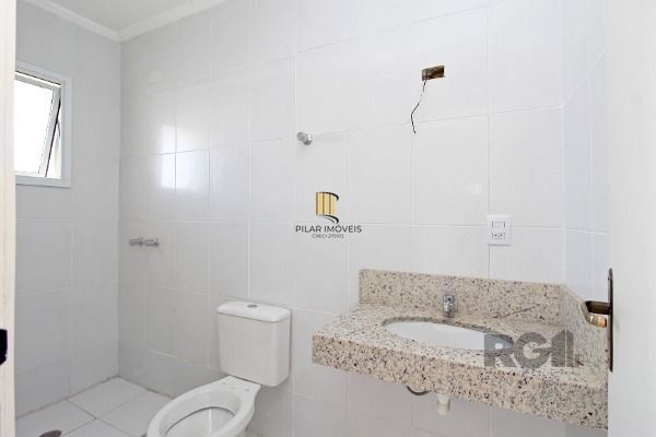 Casa Condominio para Venda - 110.02m², 3 dormitórios, sendo 1 suites, 2 vagas - Tristeza