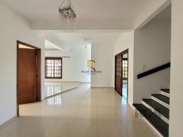 Casa 5 dormitórios no bairro Aberta dos Morros