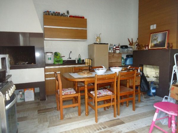 Casa para Venda - 177.93m², 3 dormitórios, sendo 1 suites, Hípica