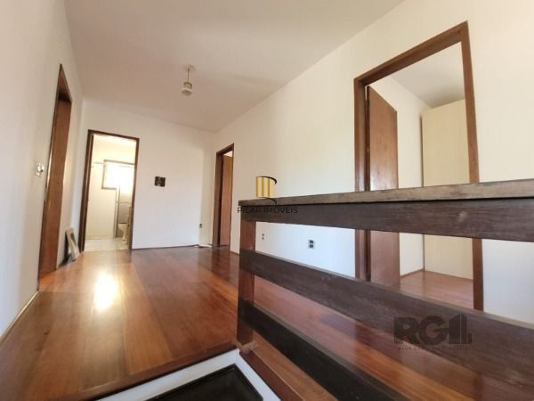 Casa 5 dormitórios no bairro Aberta dos Morros
