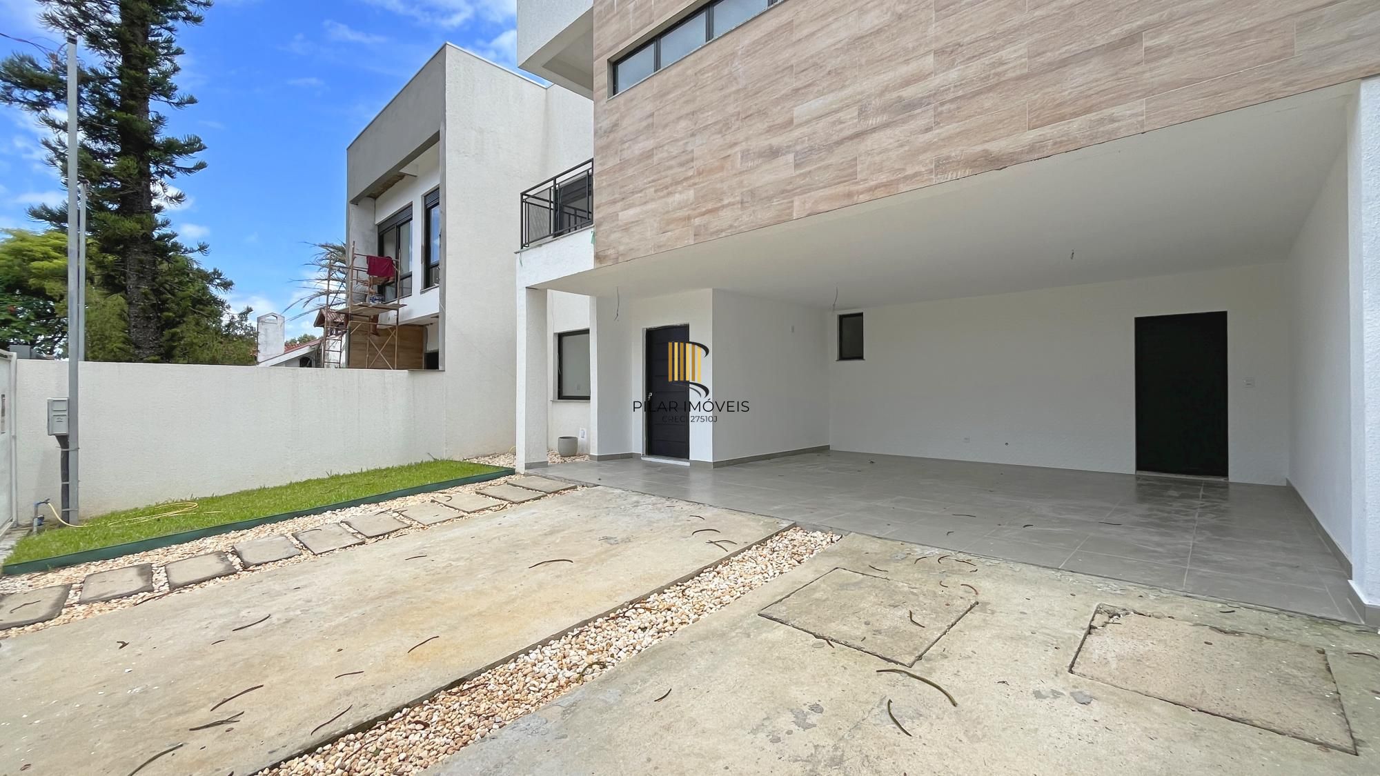 Casa 3 dormitórios no bairro Ipanema