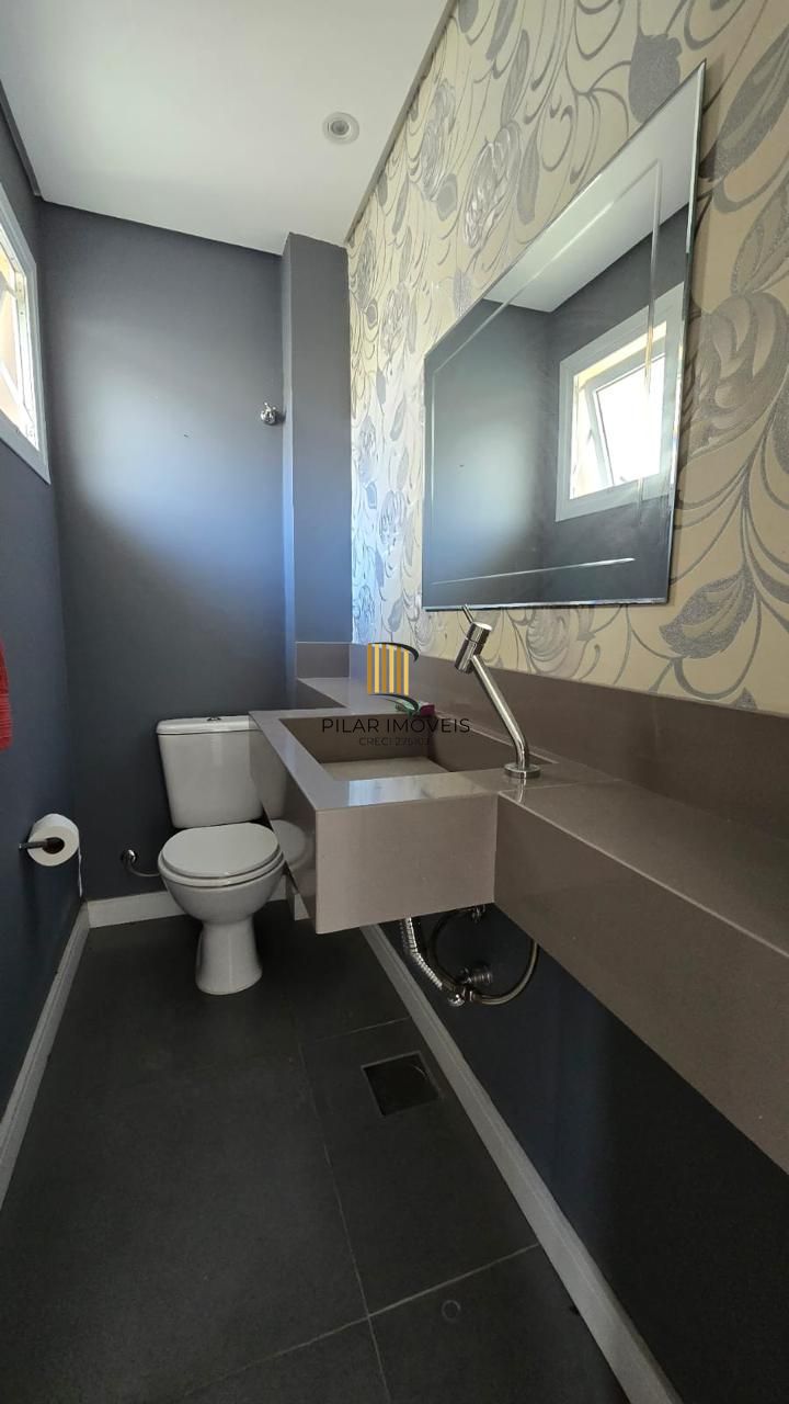 Casa de Condomínio 3 dormitórios no bairro Vila Nova