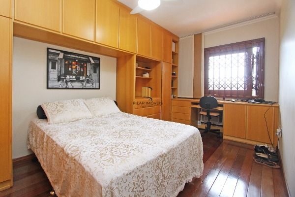 Casa para Venda - 287.96m², 4 dormitórios, sendo 1 suites, 4 vagas - Imperial Parque