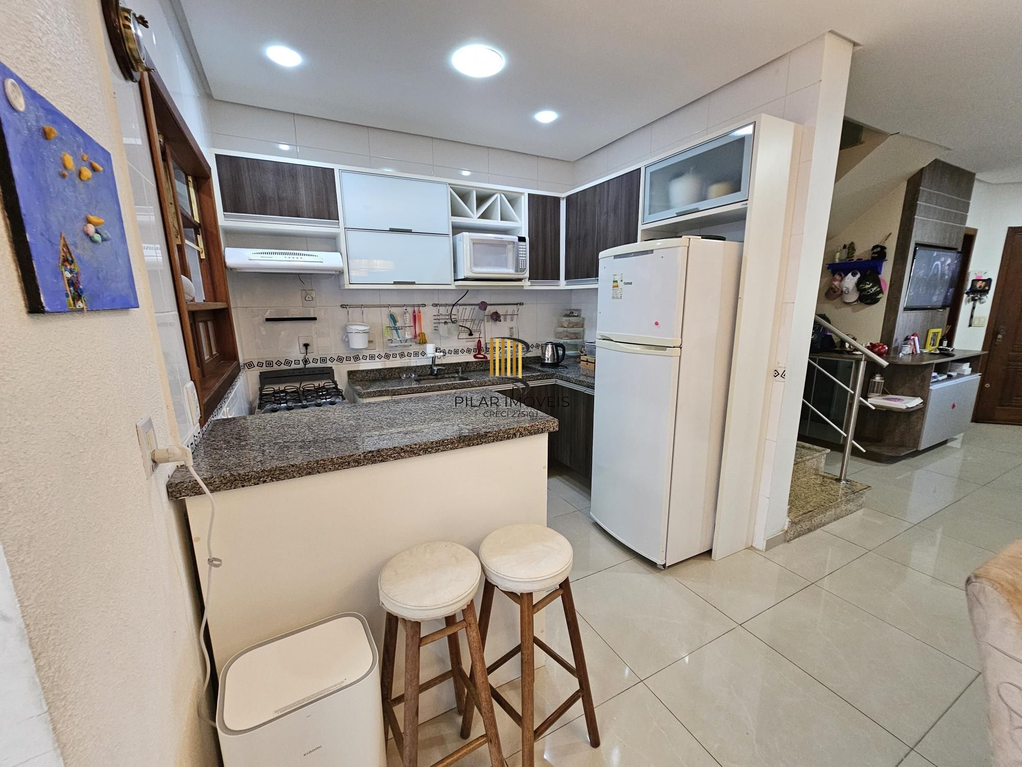 Casa 3 dormitórios com 180,00m² de área construída no Hipica Boulevard, próximo Escola Cesi e Desco Atacado !