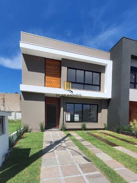 Casa Condominio em Porto Alegre, no bairro Ipanema, com 3 dormitório(s), e 3 banheiros, à venda.
