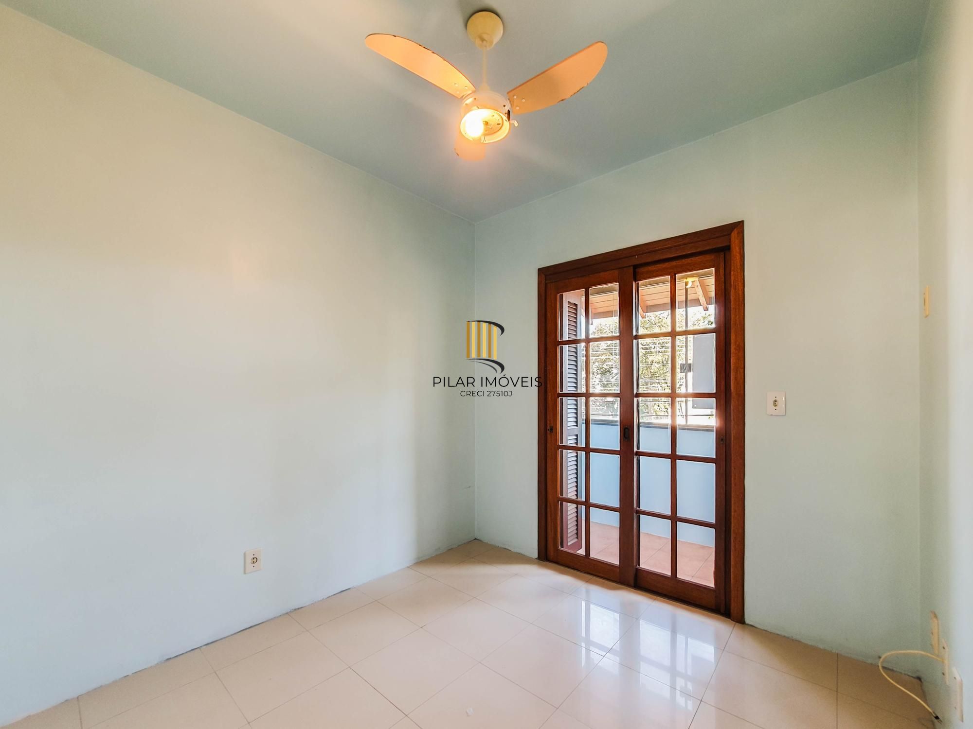 No bairro Serraria, casa em condomínio com 3 dormitórios