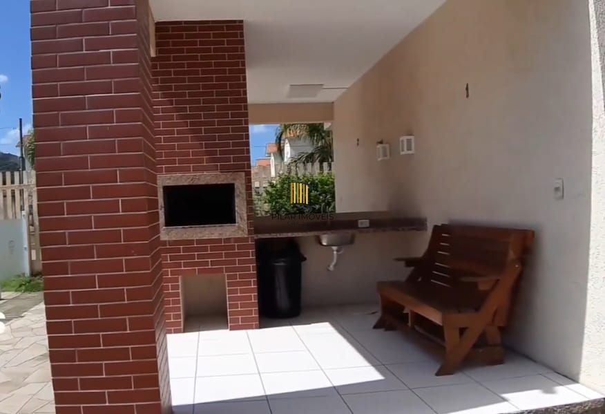 Casa em condomínio, 02 dormitórios para venda com vaga para 2 carros e churrasqueira