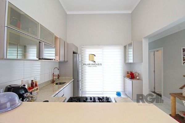 Casa Condominio em Porto Alegre, no bairro Aberta dos Morros, com 3 dormitório(s), e 3 banheiros, à venda.