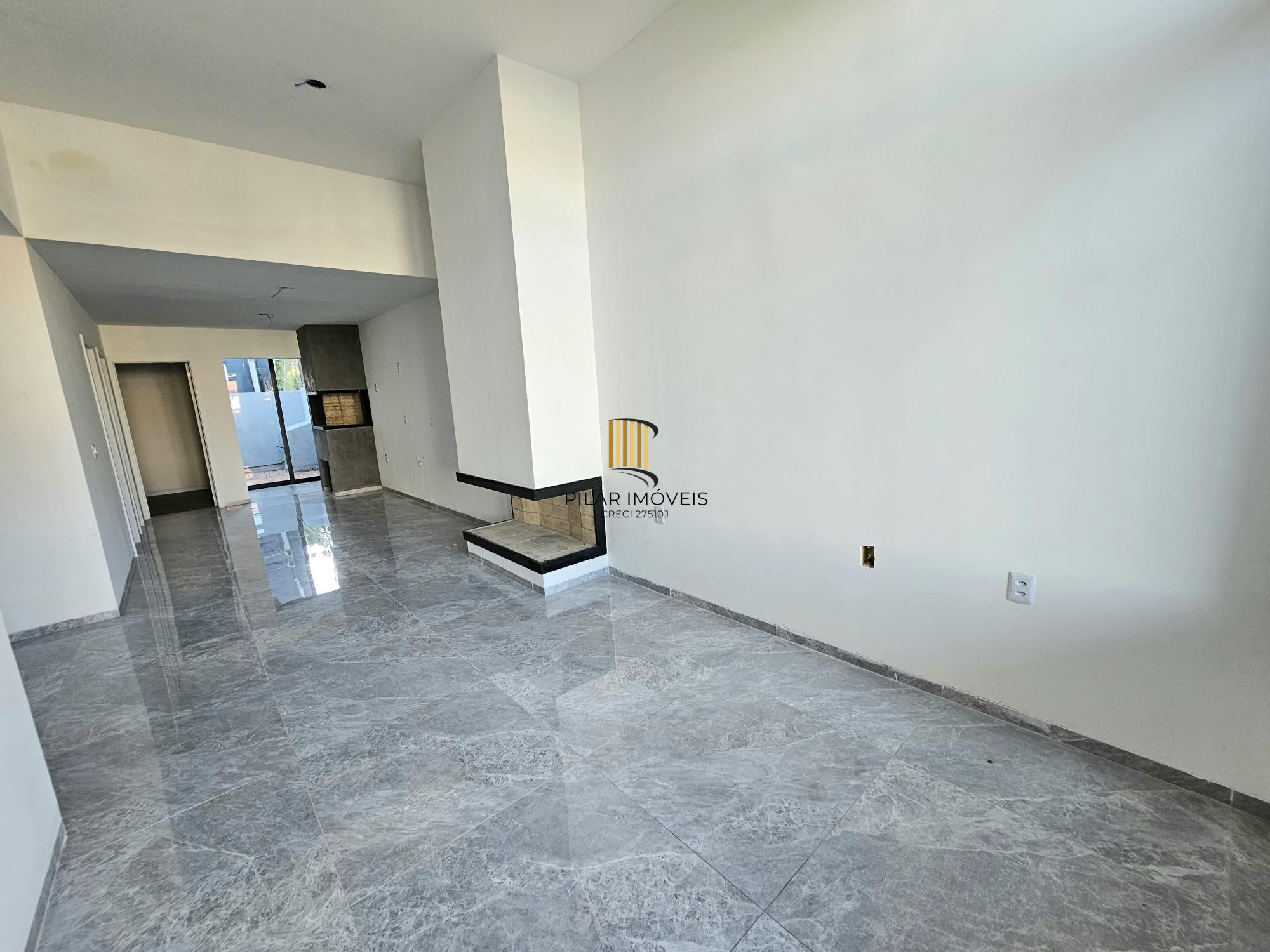 Casa 3 dormitórios no bairro Hípica