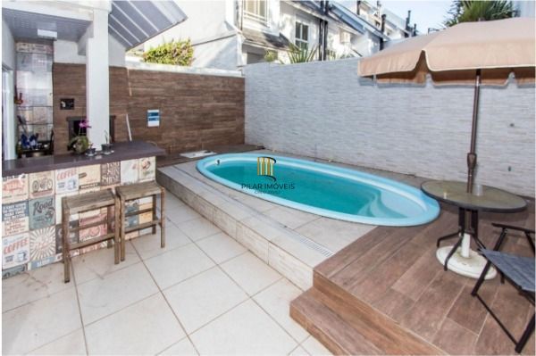 Casa Condominio para Venda - 150m², 4 dormitórios, sendo 2 suites, 2 vagas - Agronomia
