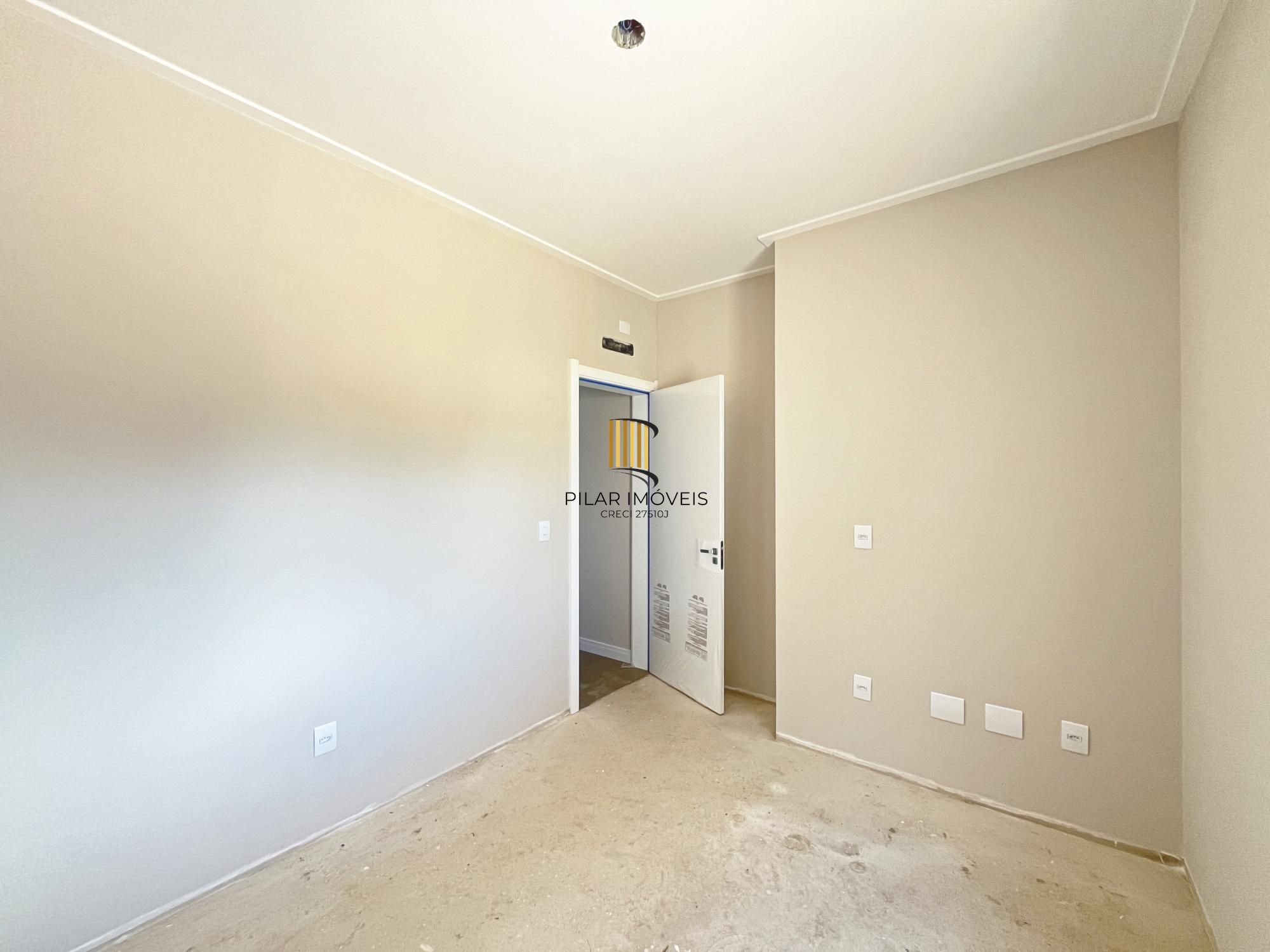 Casa Condominio em Porto Alegre, no bairro Hípica, com 3 dormitório(s), e 3 banheiros, à venda.