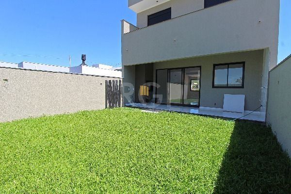 Sobrado no Residencial  Lagos de Nova Ipanema com 152,91m² - 03 dormitórios sendo 1 suite