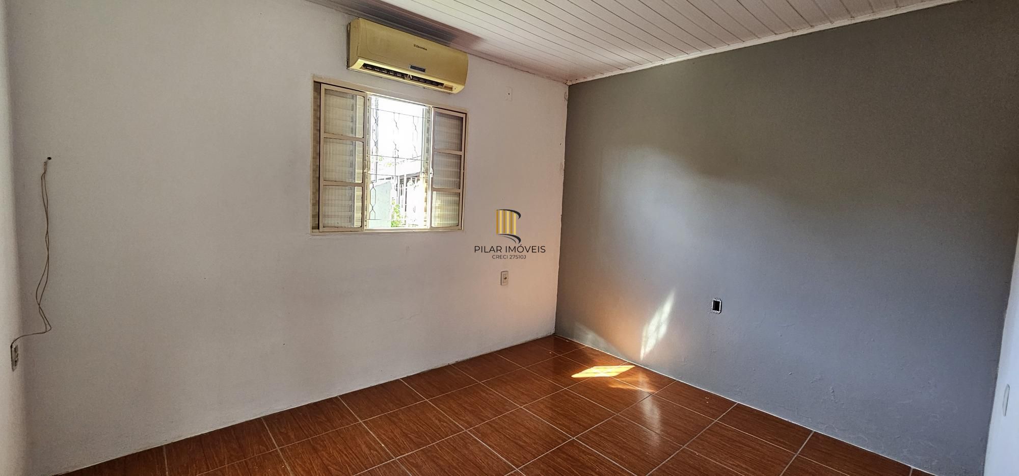 Casa 2 dormitórios no bairro Restinga