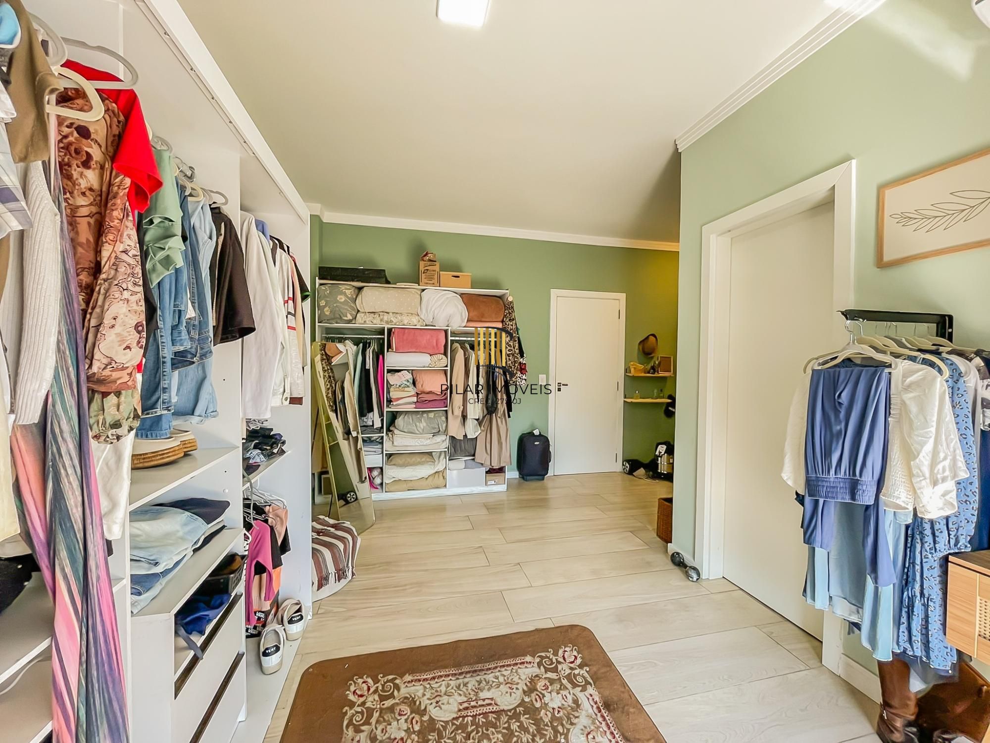 Sobrado 3 dormitórios em condomínio do residencial Lagos de Ipanema!