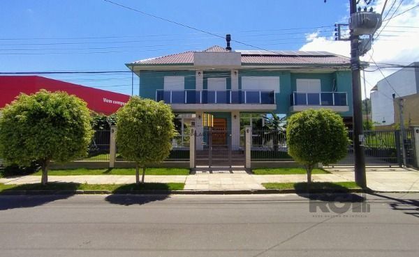 Casa em Porto Alegre, no bairro Hípica, com 3 dormitório(s), e 3 banheiros, à venda.