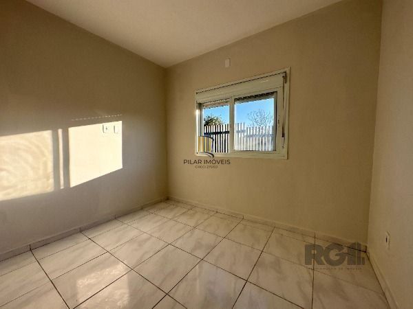 Casa Condominio em Porto Alegre, no bairro Ponta Grossa, com 2 dormitório(s), e 2 banheiros, à venda.