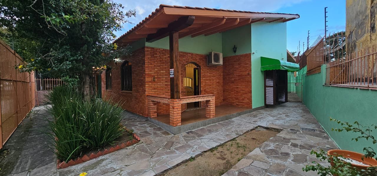 Excelente casa térrea zona sul de Porto Alegre, com 191m² - totalmente reformada