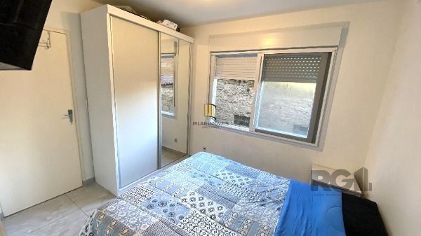 Apartamento em Porto Alegre, no bairro Cristal, com 1 dormitório(s), e 1 banheiros, à venda.