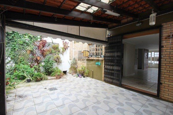 Casa para Venda - 278.12m², 3 dormitórios, sendo 1 suites, 2 vagas - Jardim Isabel