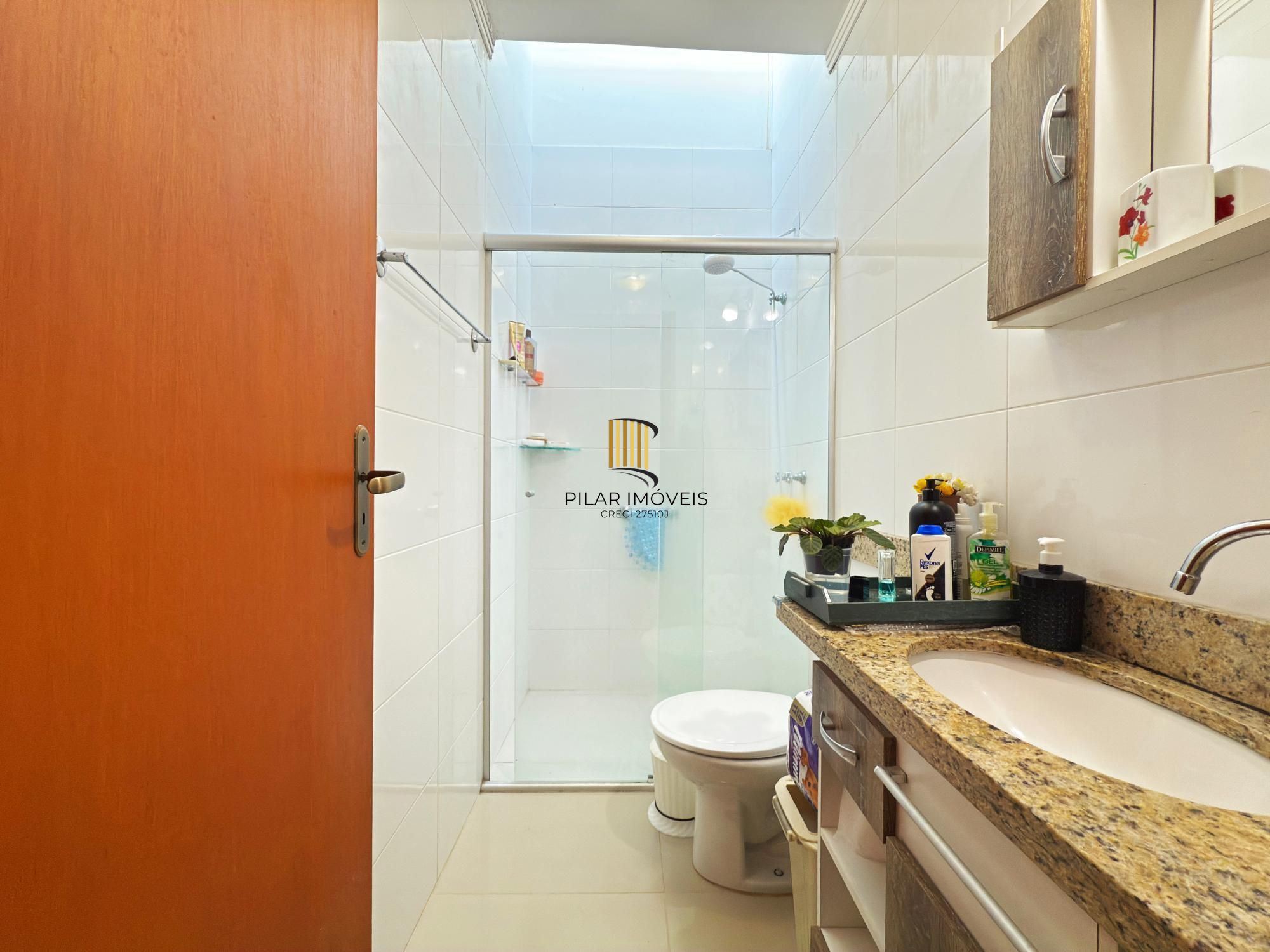 Casa para Venda - 138m², 3 dormitórios, sendo 1 suites, 2 vagas - Hípica