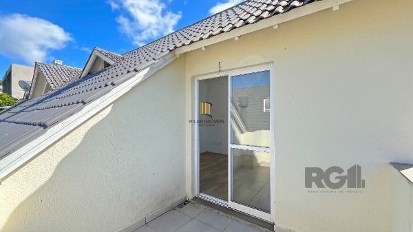 Casa Condominio em Porto Alegre, no bairro Ipanema, com 3 dormitório(s), e 3 banheiros, à venda.