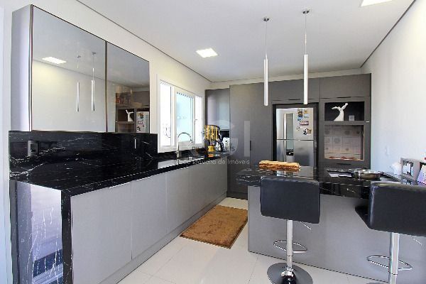 Casa Condominio em Porto Alegre, no bairro Aberta Dos Morros, com 3 dormitório(s), e 3 banheiros, à venda.