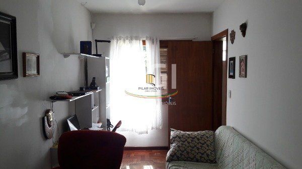 Sítio para Venda - 246m², 3 dormitórios, sendo 2 suites, 6 vagas - Vila Nova