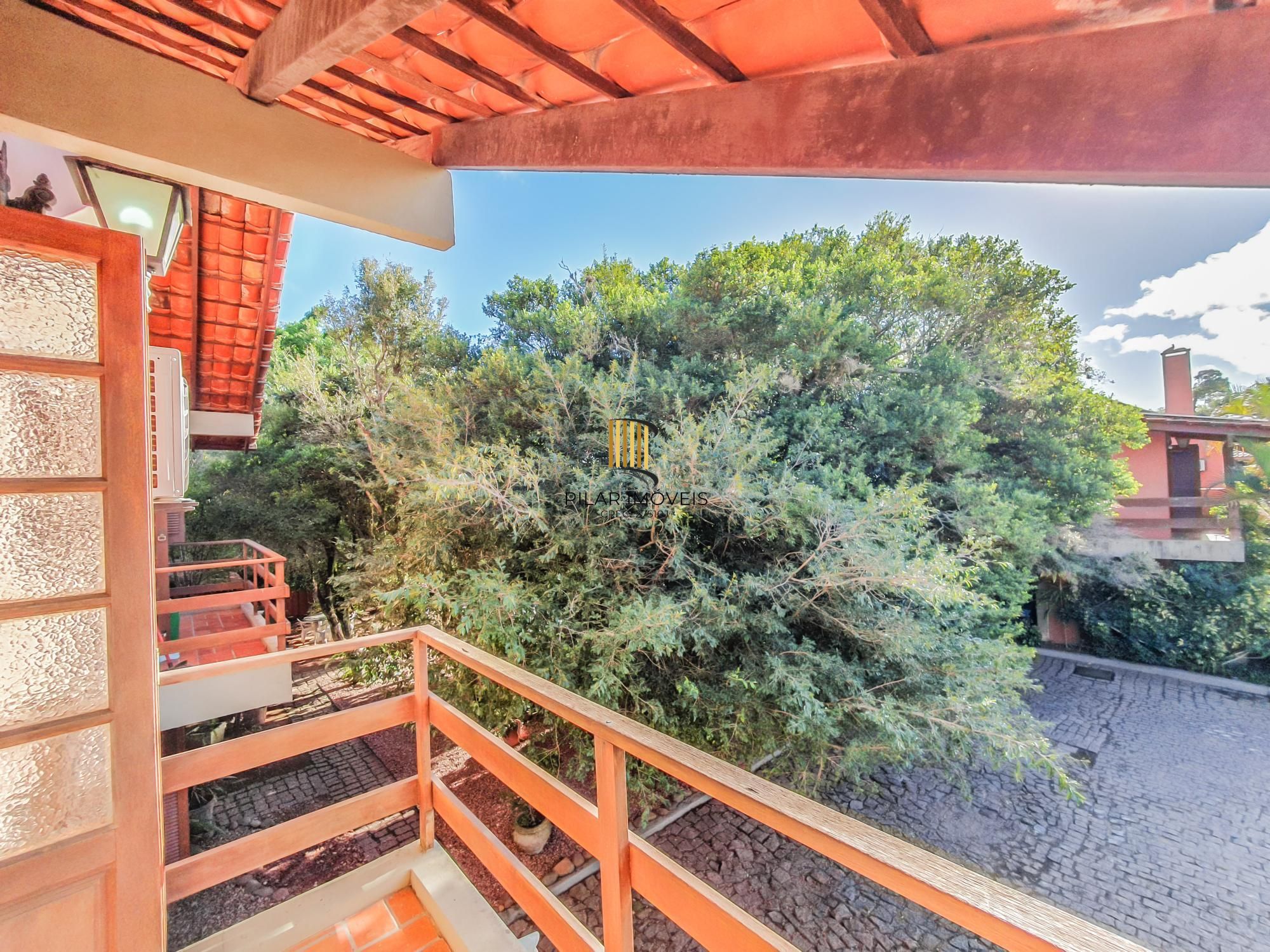 Casa em condomínio mobiliada, 3 dormitórios