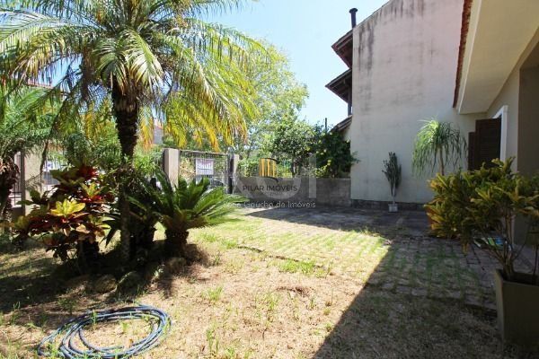 Casa para Venda - 155m², 3 dormitórios, 1 vaga - Guarujá
