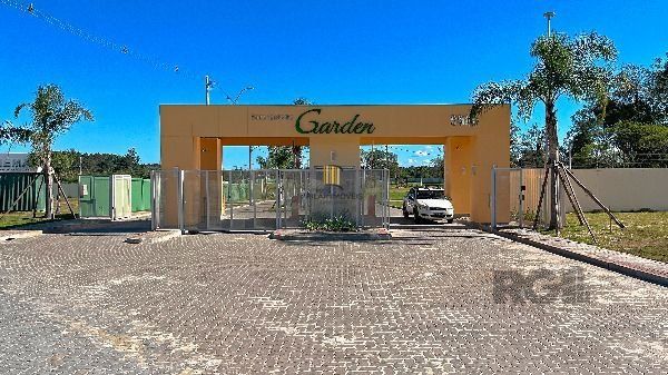 Casa Condominio em Porto Alegre, no bairro Hípica, com 3 dormitório(s), e 3 banheiros, à venda.